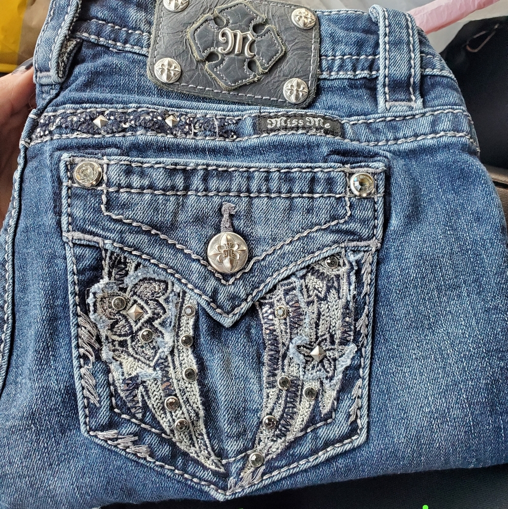 26/27 Miss me capris